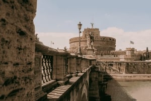 Roma: Biglietto per il tour Hop-on Hop-off della barca sul fiume Tevere