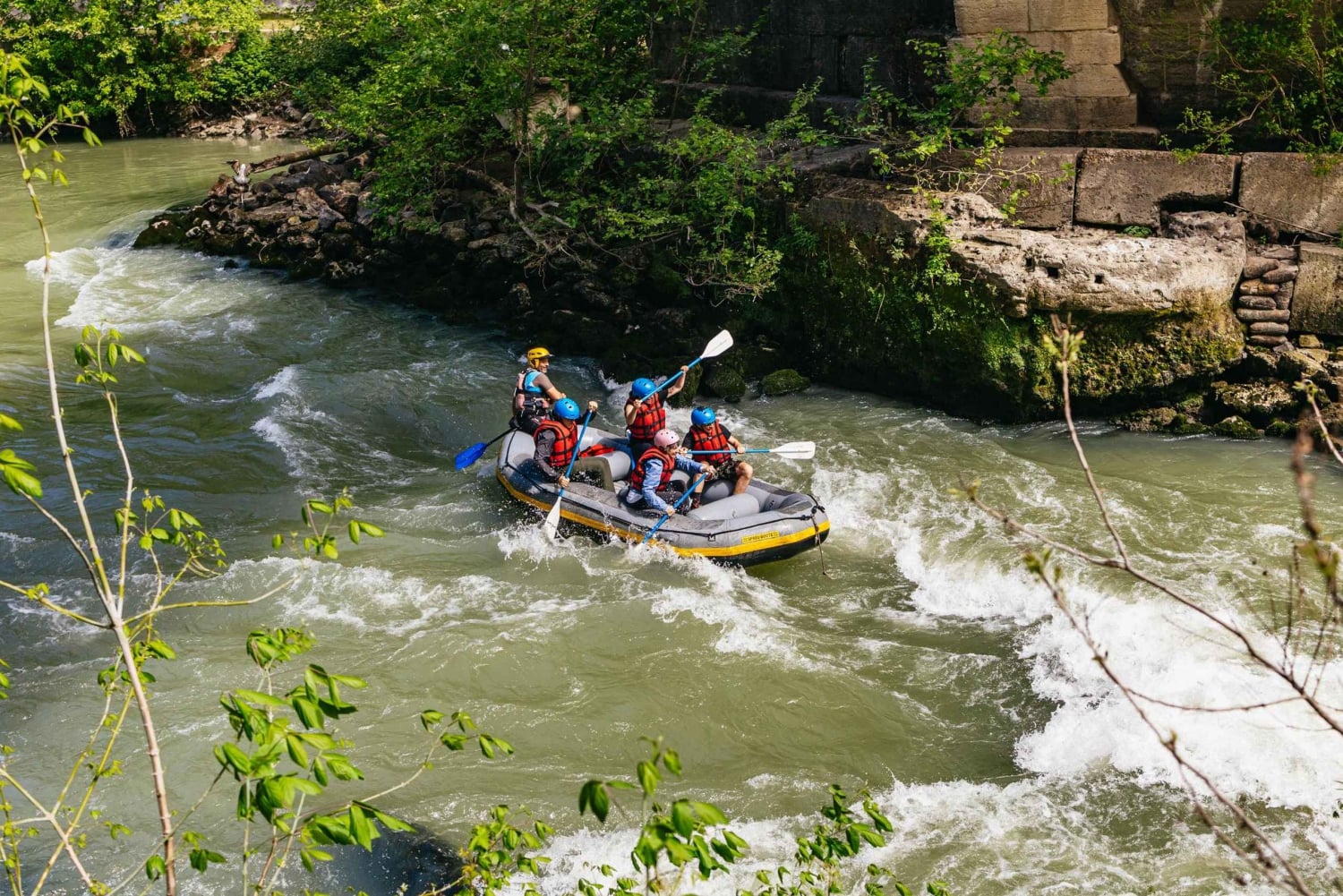 Roma: Tour di rafting urbano sul fiume Tevere con pizza romana