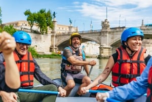 Roma: Tour di rafting urbano sul fiume Tevere con pizza romana