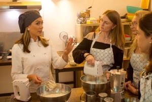 Rome: Tiramisu and Pasta Cooking Class near the Colosseum