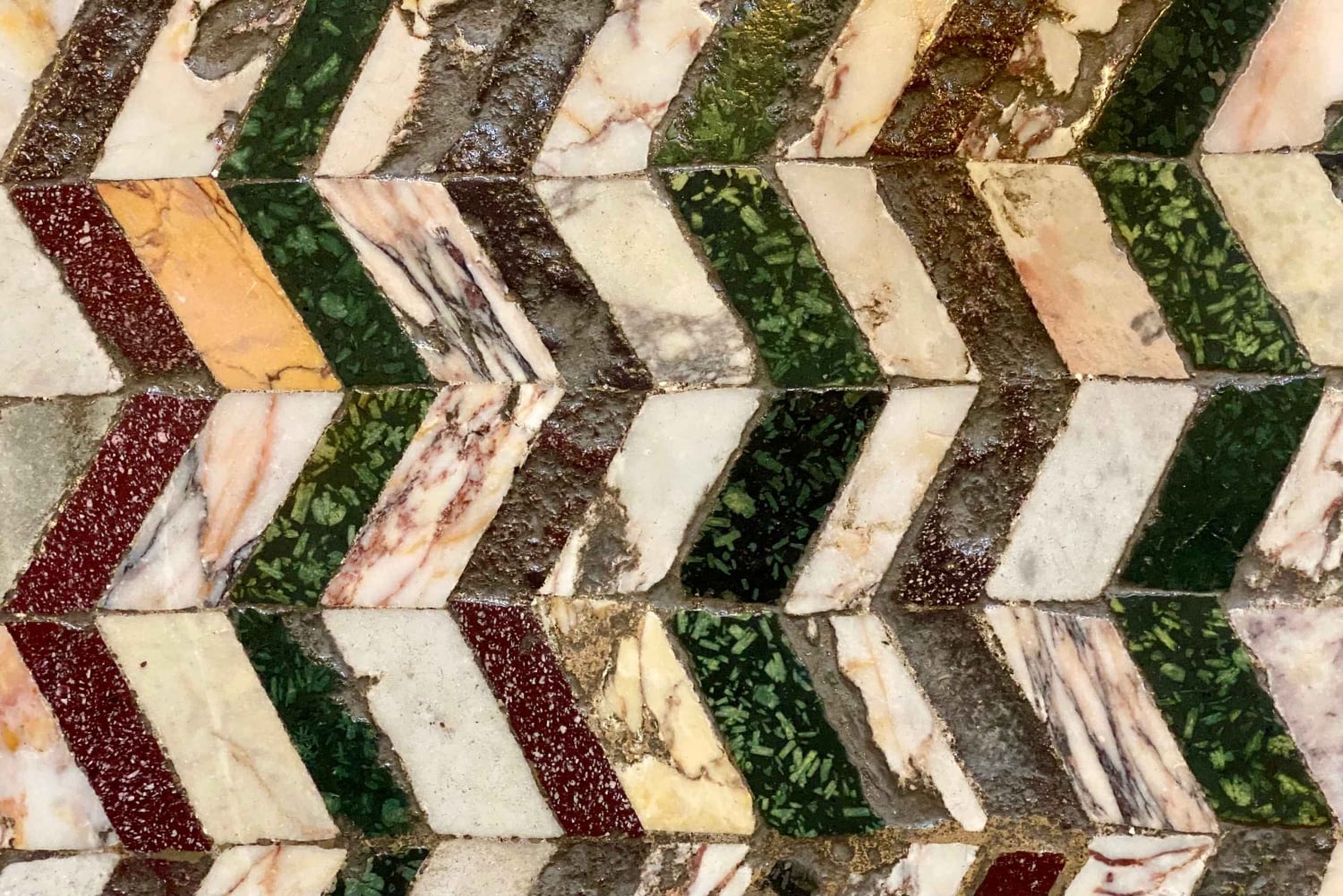 Roma: Tour pelos templos subterrâneos da Basílica de São Clemente