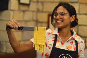 Rome: Traditional Pasta and Tiramisu Cooking Class