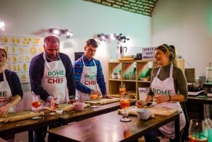 Rome: Traditional Pasta with Cocktails Drunken Cooking Class