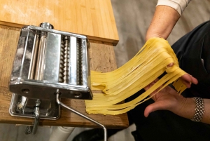 Rome: Trastevere Food Tour with Pasta Making