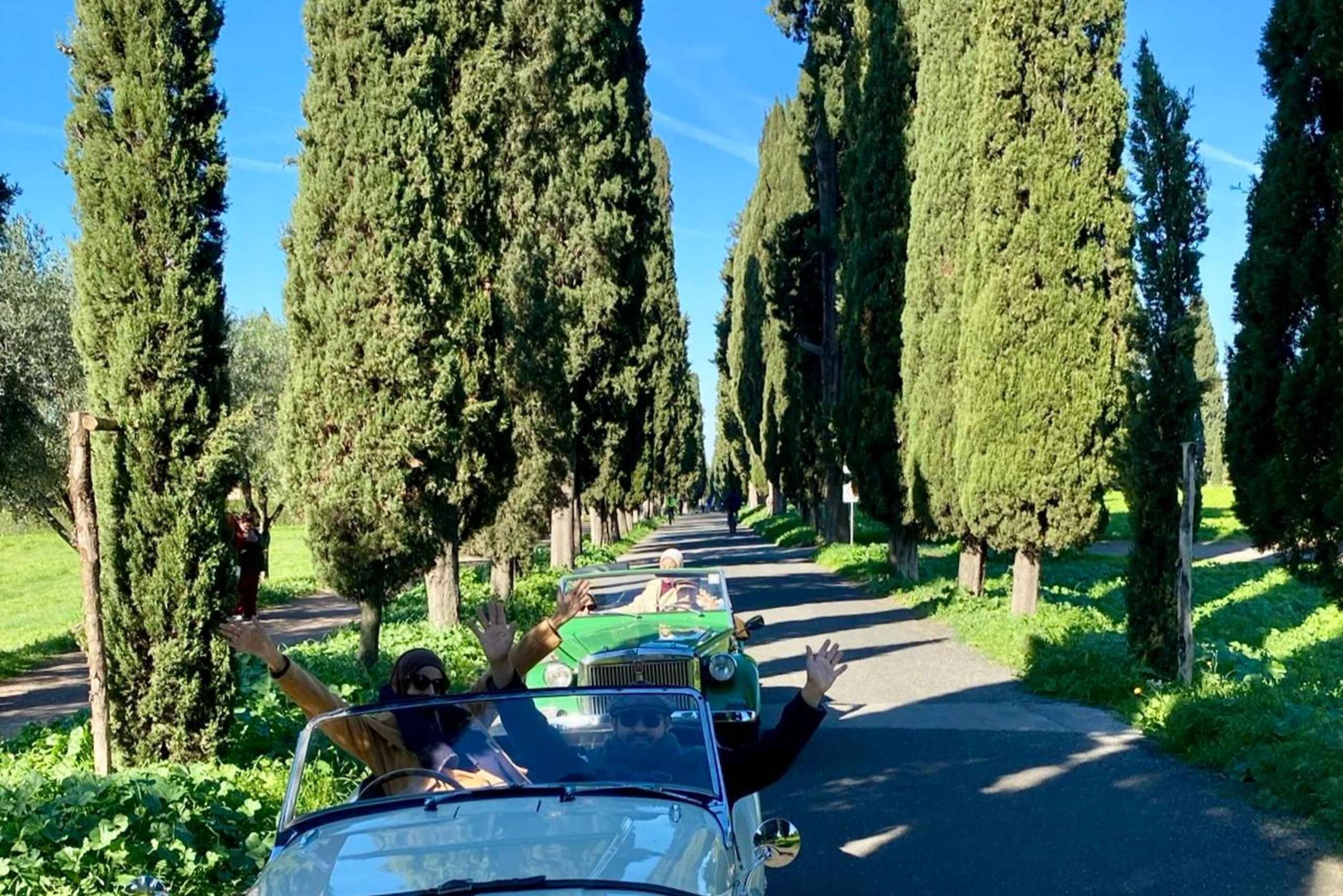 Rome: Trip to Roman Hills & Lunch by Vintage Classic Car