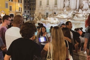 Rome: Under the Moonlight Evening Walking Tour
