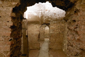 Rome: Underground City Tour with Basilica and Tombs