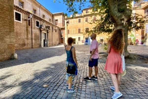 Rome: Underground Trastevere Guided Walking Tour