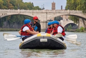 Rome: Tiber River Urban Rafting Tour with Roman Pizza