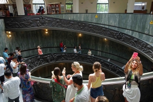 Rome: Vatican and Sistine Chapel Tour with VIP Entrance