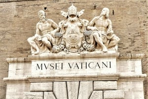 ローマバチカン、コロッセオ、主要広場ツアー（昼食・車付