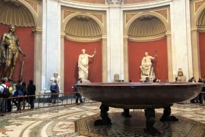 ローマバチカン、コロッセオ、主要広場ツアー（昼食・車付