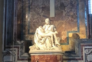 ローマバチカン、コロッセオ、主要広場ツアー（昼食・車付