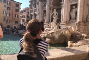 ローマバチカン、コロッセオ、主要広場ツアー（昼食・車付