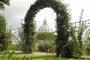 Rome: Vatican Gardens with Bus Tour & Vatican Museums Visit