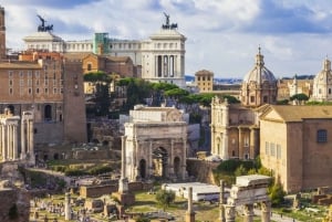 Omvisning i hele Vatikanet og Colosseum med arenagulv