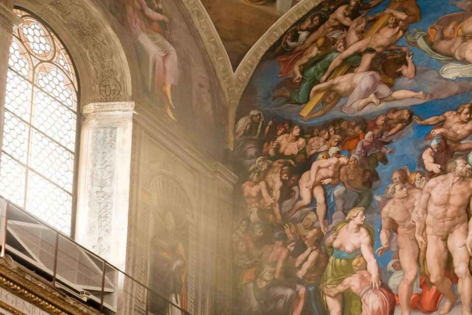 ローマバチカン美術館とシスティーナ礼拝堂チケット付きツアー