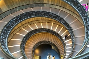 Rome: Vatican Museums & Sistine Chapel Ticket with Host