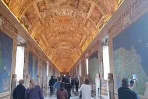 Roma: Visita a los Museos Vaticanos - Acceso prioritario