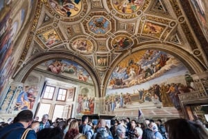 Rome: Vatican, Sistine Chapel, Basilica and Grottoes Tour