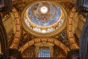 ローマ：バチカン美術館、システィーナ礼拝堂、サンピエトロ大聖堂のツアーとアペリティーボをお楽しみください