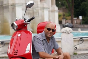 Rooma: Vespa-opastettu kierros – ikoniset paikat ja piilotetut helmet