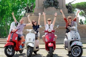 Rooma: Vespa-opastettu kierros – ikoniset paikat ja piilotetut helmet