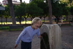 Roma: giro in Vespa con foto e degustazioni dolci