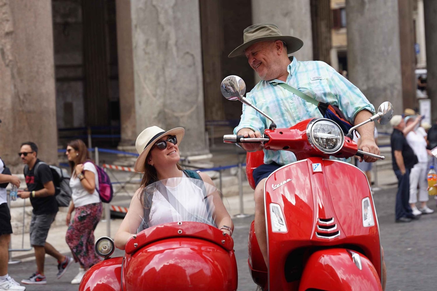 Rome Vespa Sidecar Tour: 90-Minute Panoramic Experience