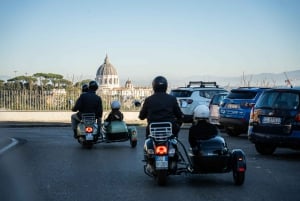 Rome: Evening Vespa Sidecar City Tour