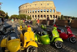 ローマ：ホテル送迎付きベスパサイドカーツアー&ジェラート