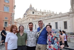 ローマ：ホテル送迎付きベスパサイドカーツアー&ジェラート