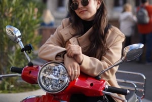 Rzym: wycieczka skuterem Vespa z usługami fotograficznymi Najważniejsze atrakcje w małej grupie
