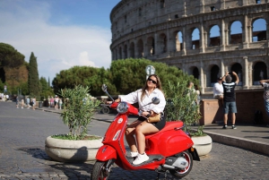 Rom: Vespa-tur med fotostop og afhentning i byens centrum