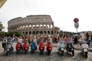 Rom: Vespa-tur med fotostop og afhentning i byens centrum