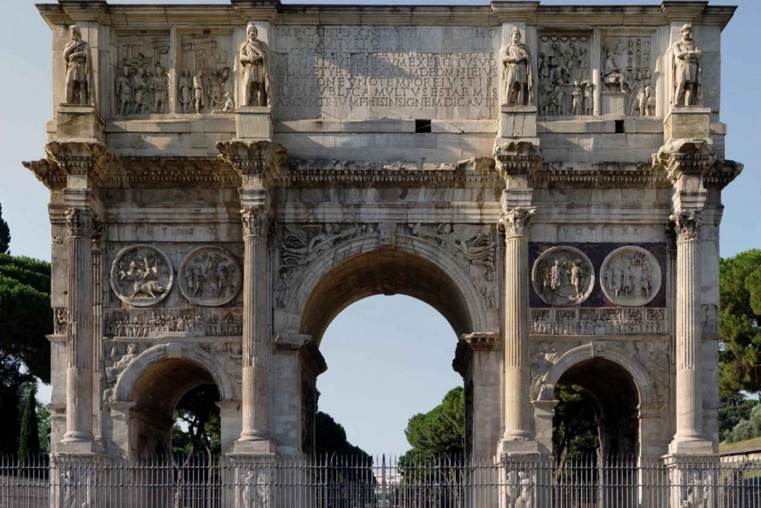 ローマ秘境と知られざる物語のウォーキングツアー