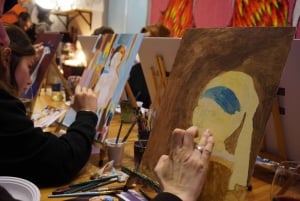 Rome: Wine and Paint Experience in Piazza Navona