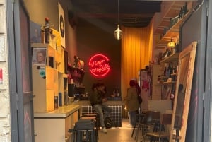 Rome: Wine & Vintage Vinyl Experience
