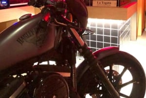 Rome: Wine & Vintage Vinyl Experience