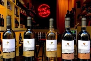 Rome: Wine & Vintage Vinyl Experience