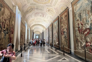 Rome's Best Tour: Vatican Museum, Sistine Chapel & Basilica