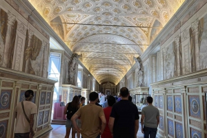 Rome's Best Tour: Vatican Museum, Sistine Chapel & Basilica