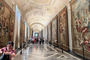 Gå förbi kön till Vatikanmuseet, Sixtinska kapellet och basilikan