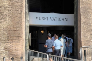 Gå förbi kön till Vatikanmuseet, Sixtinska kapellet och basilikan