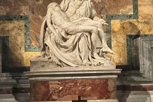 Spring køen over til Vatikanmuseerne, Det Sixtinske Kapel og Peterskirken