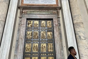 Spring køen over til Vatikanmuseerne, Det Sixtinske Kapel og Peterskirken