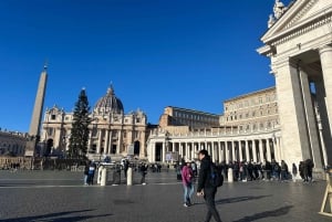 Spring køen over til Vatikanmuseerne, Det Sixtinske Kapel og Peterskirken