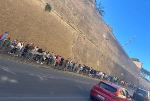 Spring køen over til Vatikanmuseerne, Det Sixtinske Kapel og Peterskirken