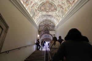 Rome: Vatican Museums, Sistine Chapel and St. Peter's Tour