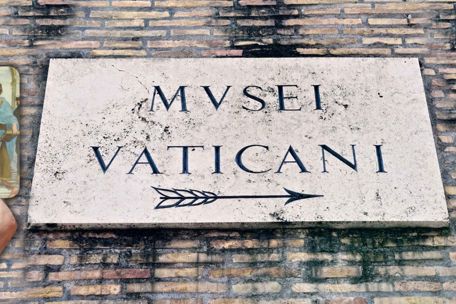 バチカン美術館の優先入場チケット（入場時の案内サービス付き）をご用意しております。